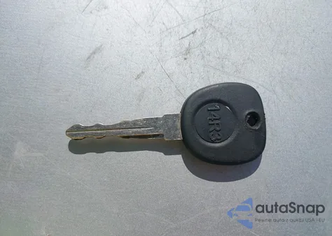 2003 Chevrolet Silverado C2500 Heavy Duty z USA, uszkodzony, nr VIN 1GCHC24U83Z181772